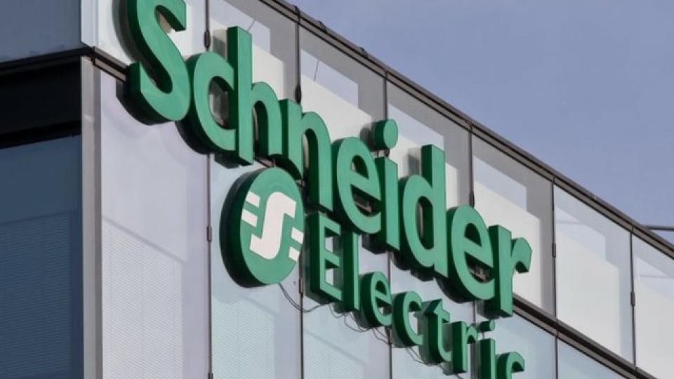Schneider Electric hires UK and Ireland channels boss